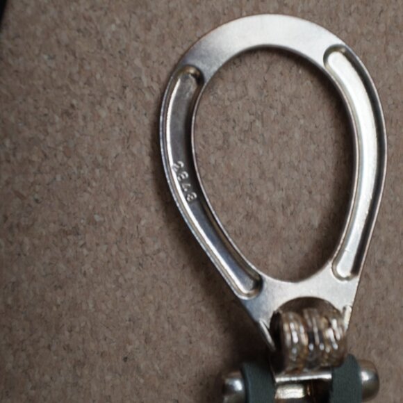 COPY - Green buckle belt Hook Closure vintage style adjustable 1" wide - Picture 10 of 10